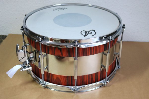 Rosewood Red 14x8"